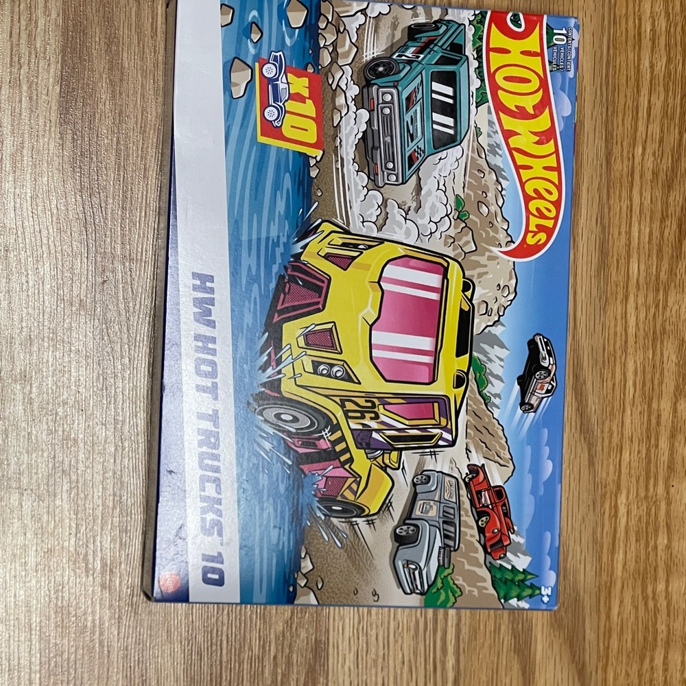 HW Hot Trucks 10-Pack - Yellow and Blue